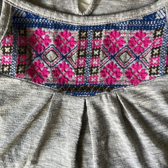 Roxy Girl Embroidered Fancy Tank Top Gray & MultiColor Size 6 - Picture 2 of 4